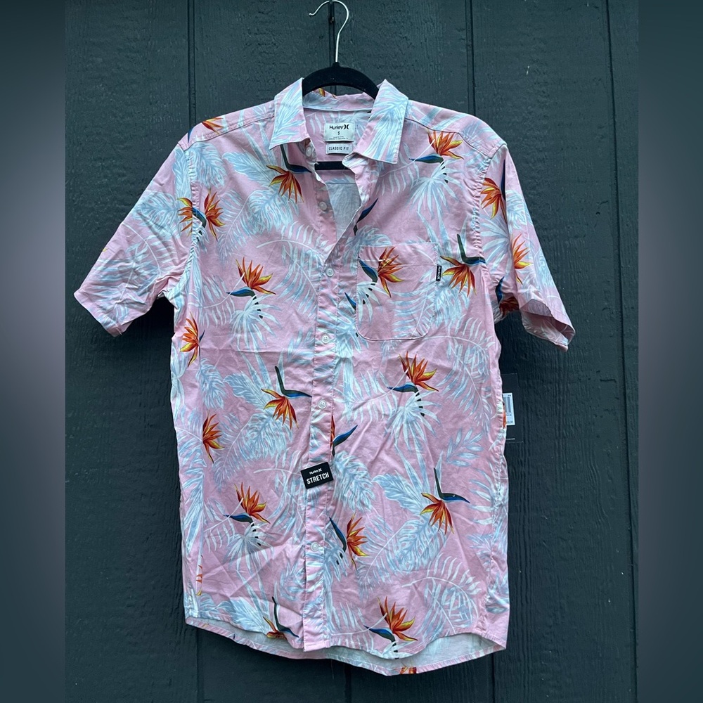 🌺 Hurley Men’s Classic Fit Stretch Button-Up 🌺